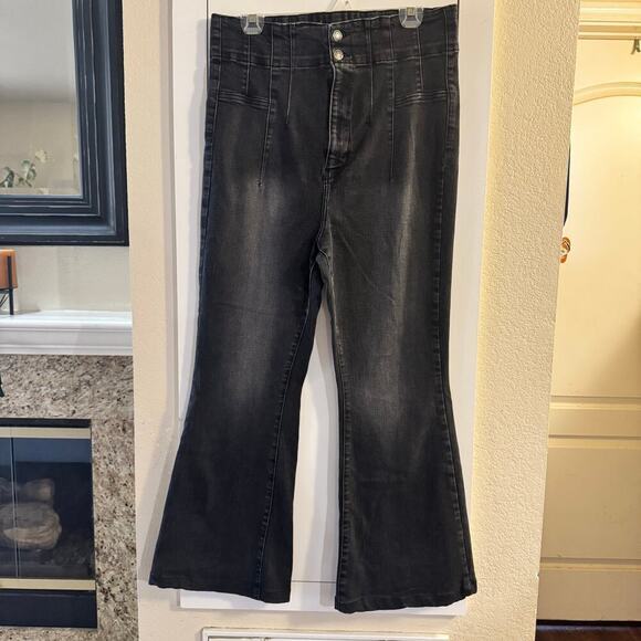 We The Free Jayde Flare Jeans High Waisted Stretch Black Size 35 - Picture 7 of 11